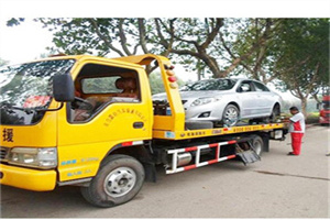 源汇附近24小时汽车拖车服务热线